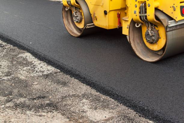 Best Driveway Paving Contractor  in Deatsville, AL